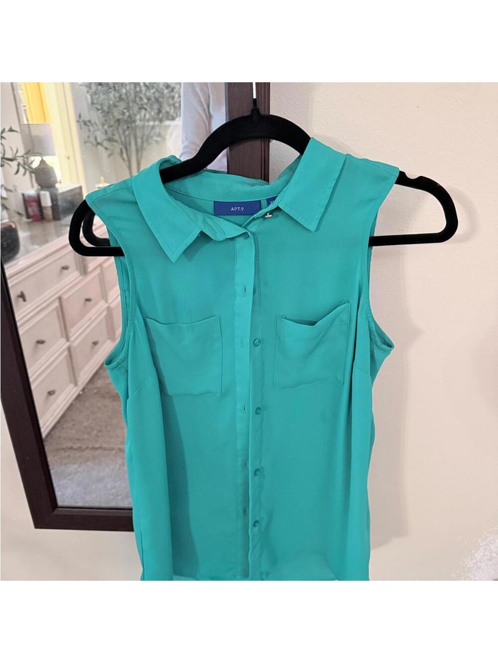 Apt. 9 Women's Turquoise Sleeveless Blouse